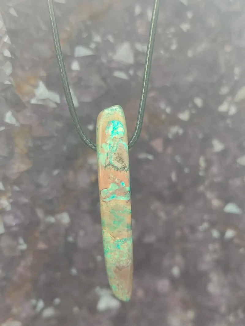 Load image into Gallery viewer, Chrysocolle-Malachite Authentique de RDC - Pendentif - Grade Prémium Chrysocolle-Malachite pendentif
