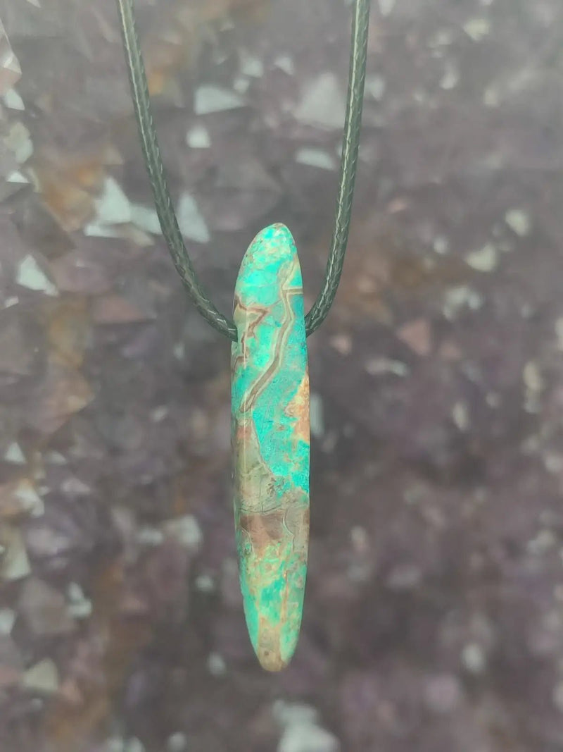 Load image into Gallery viewer, Chrysocolle-Malachite Authentique de RDC - Pendentif - Grade Prémium Chrysocolle-Malachite pendentif
