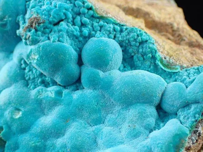 Load image into Gallery viewer, Chrysocolle sur Malachite du Pérou pierre brute Grade A++++ Chrysocolle sur Malachite du Pérou pierre brute
