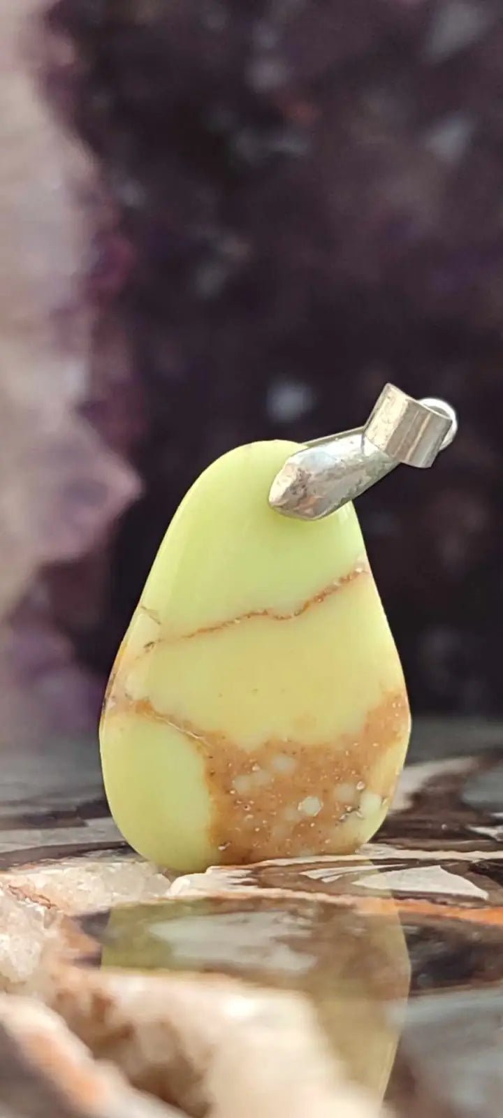 Load image into Gallery viewer, Chrysoprase citron d’Australie pendentif Grade A++++ (fourni avec cordon) Chrysoprase citron pendentif
