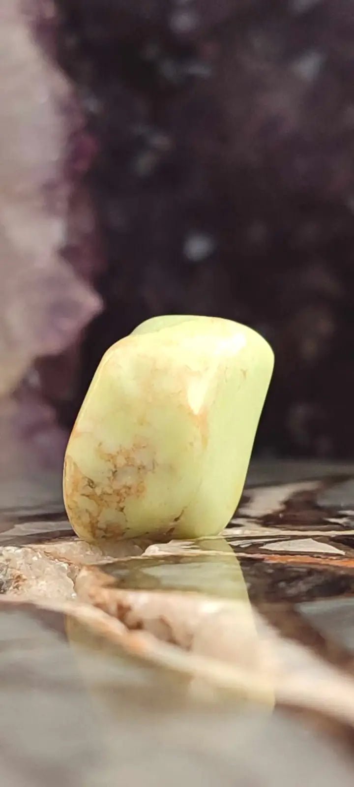 Chargez l'image dans la visionneuse de la galerie, Chrysoprase citron d’australie pierre roulée grade A++++
