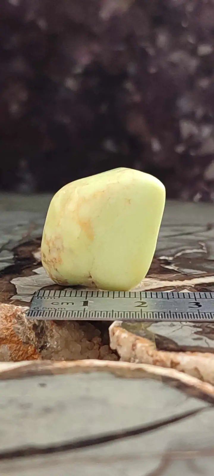 Chargez l'image dans la visionneuse de la galerie, Chrysoprase citron d’australie pierre roulée grade A++++
