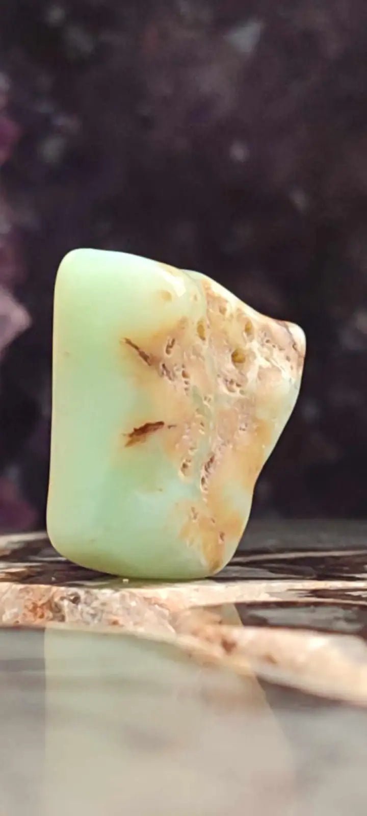 Chargez l&#39;image dans la visionneuse de la galerie, Chrysoprase du Kazakhstan pierre roulée Grade A++++ Chrysoprase pierre roulée
