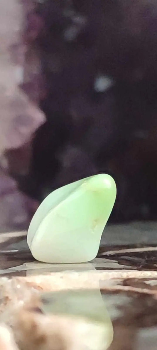 Chrysoprase du Kazakhstan pierre roulée Grade A++++ Chrysoprase pierre roulée