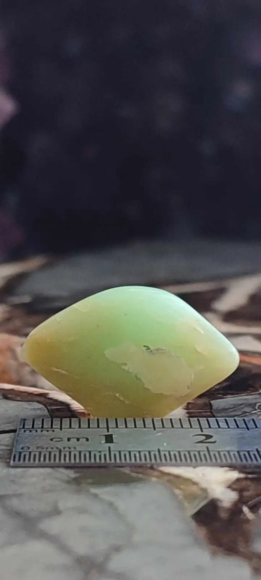 Chrysoprase du Kazakhstan pierre roulée Grade A++++ Chrysoprase pierre roulée