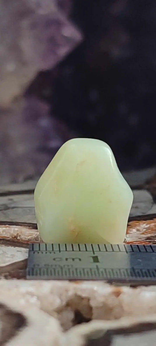 Chrysoprase du Kazakhstan pierre roulée Grade A++++ Chrysoprase pierre roulée