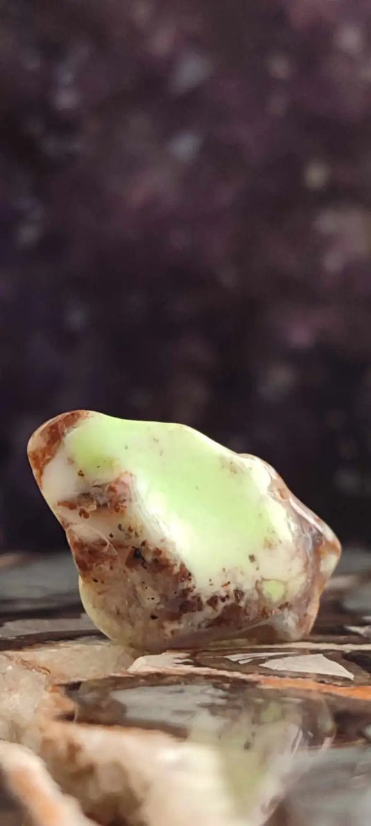 Chrysoprase du Kazakhstan pierre roulée Grade A++++ Chrysoprase pierre roulée