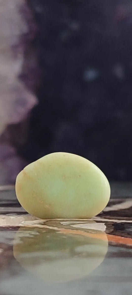 Chrysoprase du Kazakhstan pierre roulée Grade A++++ Chrysoprase pierre roulée