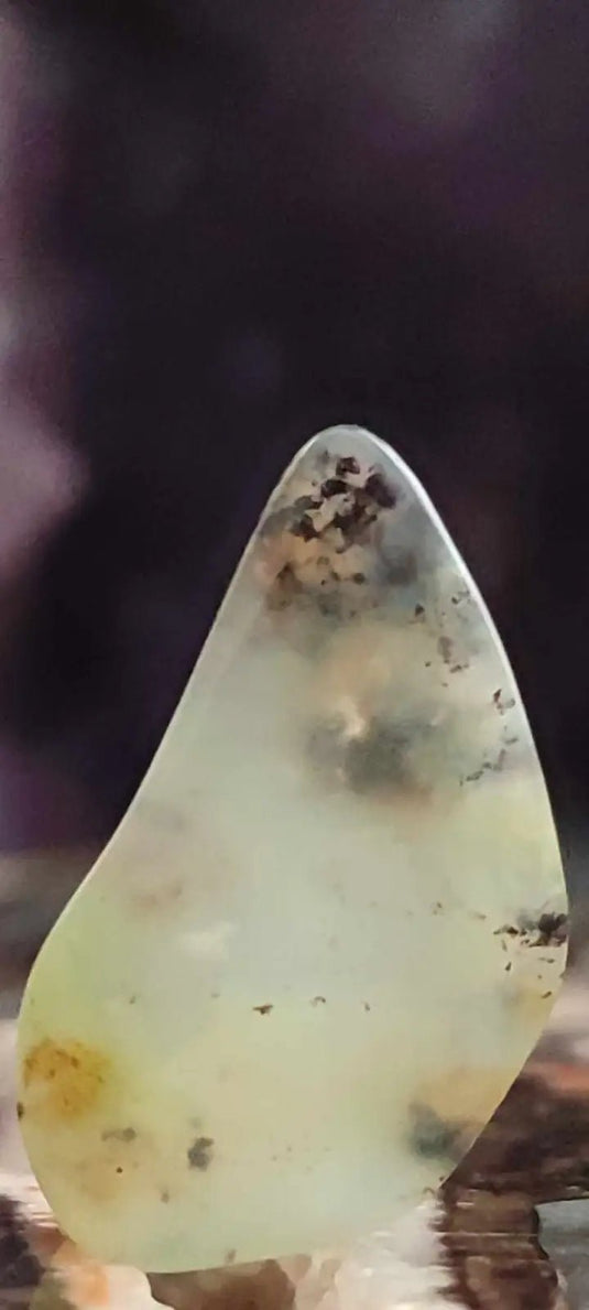 Chrysoprase du Kazakhstan pierre roulée Grade ’Extra’ Chrysoprase pierre roulée