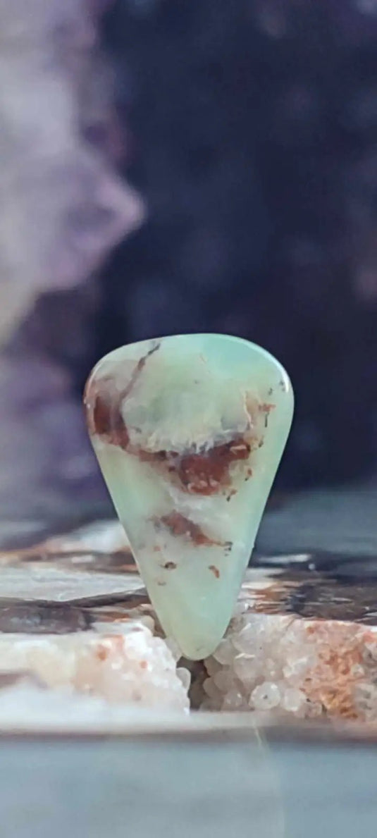 Chrysoprase du Kazakhstan pierre roulée Grade ’Extra’ Chrysoprase pierre roulée