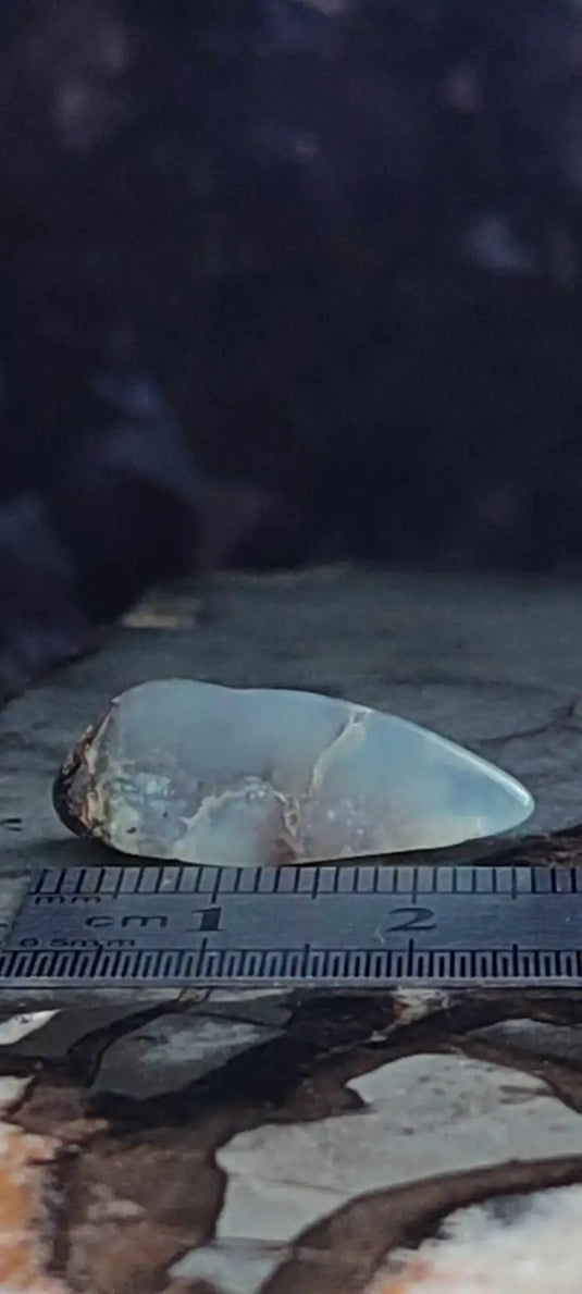 Chrysoprase du Kazakhstan pierre roulée Grade ’Extra’ Chrysoprase pierre roulée