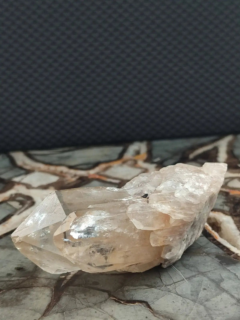 Load image into Gallery viewer, Citrine NATURELLE Authentique du Brésil - Pointe brute - Grade Prémium Citrine pointe brute
