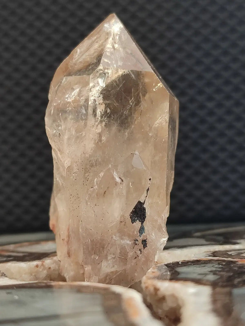 Load image into Gallery viewer, Citrine NATURELLE Authentique du Brésil - Pointe brute - Grade Prémium Citrine pointe brute
