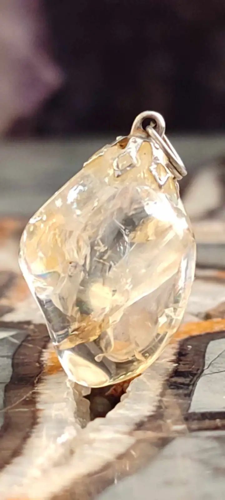 Load image into Gallery viewer, Citrine naturelle et véritable du Brésil pendentif Grade A++++ (fourni avec cordon) Citrine naturelle pendentif
