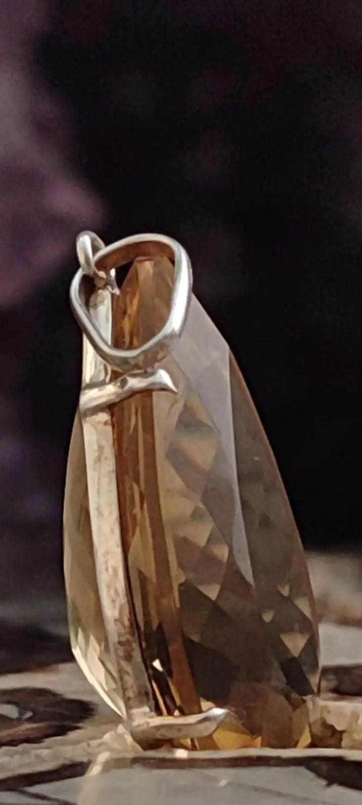 Load image into Gallery viewer, Citrine naturelle et véritable du brésil taillée en poire facettée montée sur argent 925 Citrine naturelle pendentif
