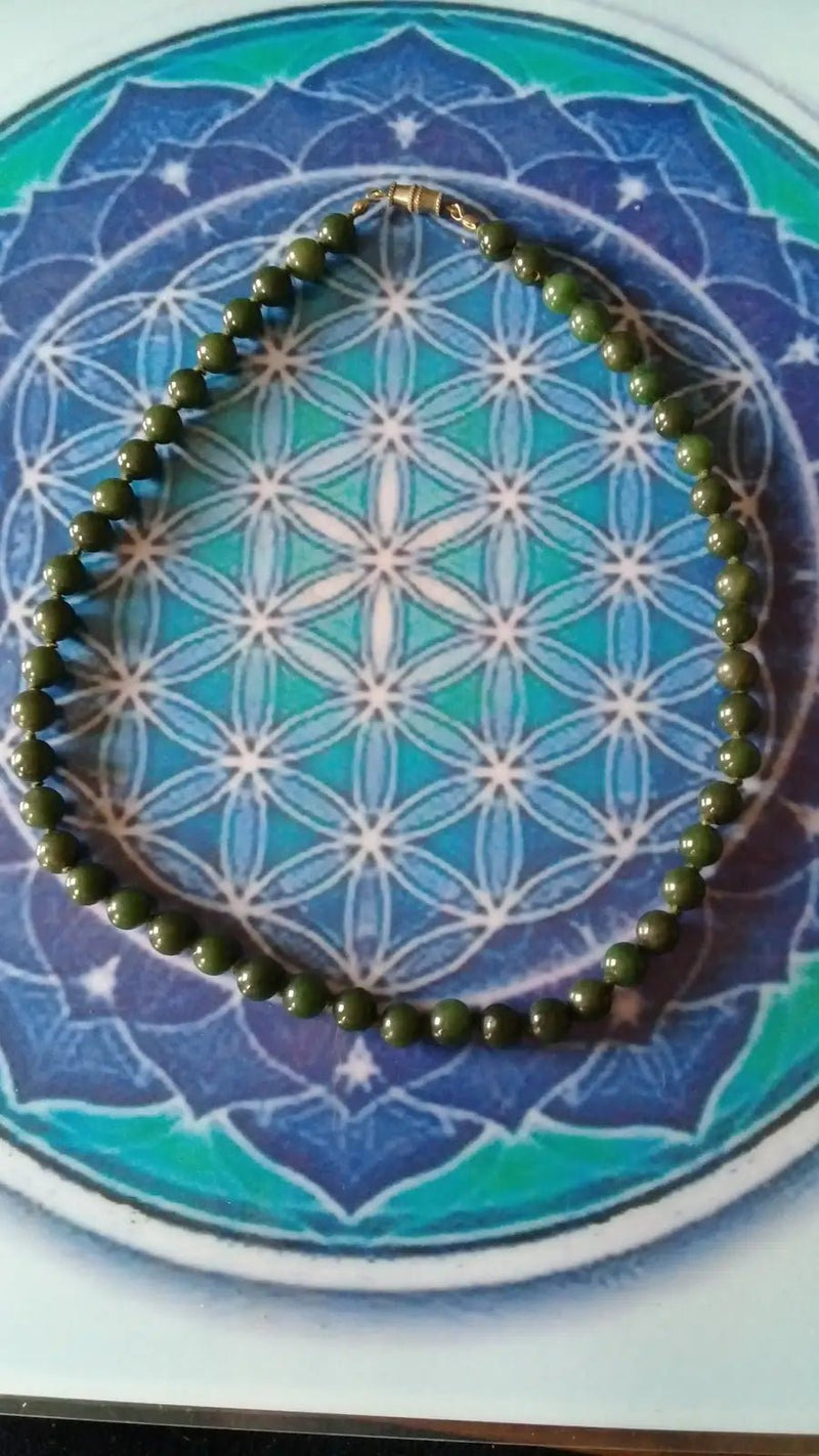 Chargez l&#39;image dans la visionneuse de la galerie, Collier en Aventurine verte Grade A ++++ Collier en Aventurine verte
