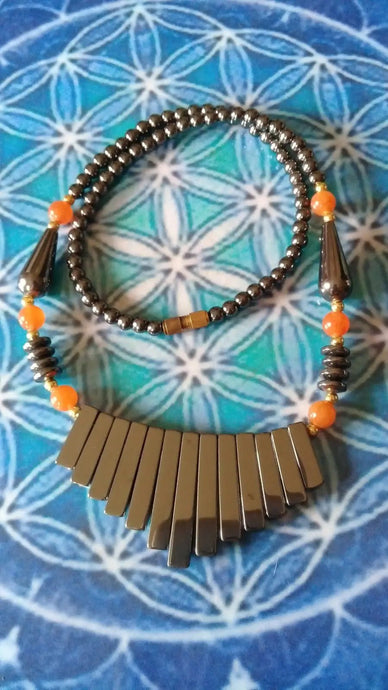 Collier Hématite et Cornaline Collier Hématite et Cornaline