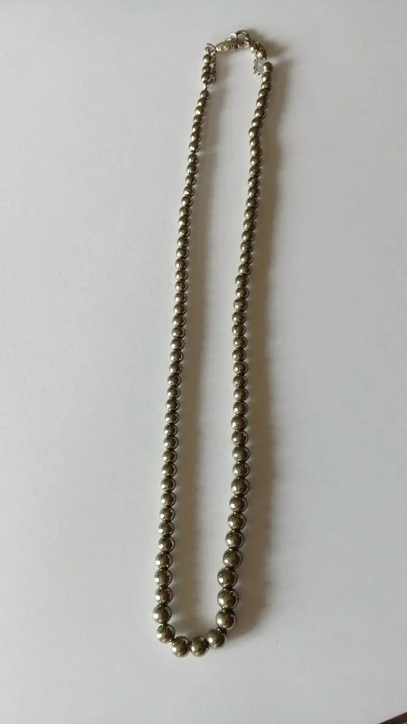 Load image into Gallery viewer, Collier perles fines en Pyrite avec fermoir et chaînette de sécurité en argent Grade A ++++ Collier perles fines en Pyrite avec fermoir
