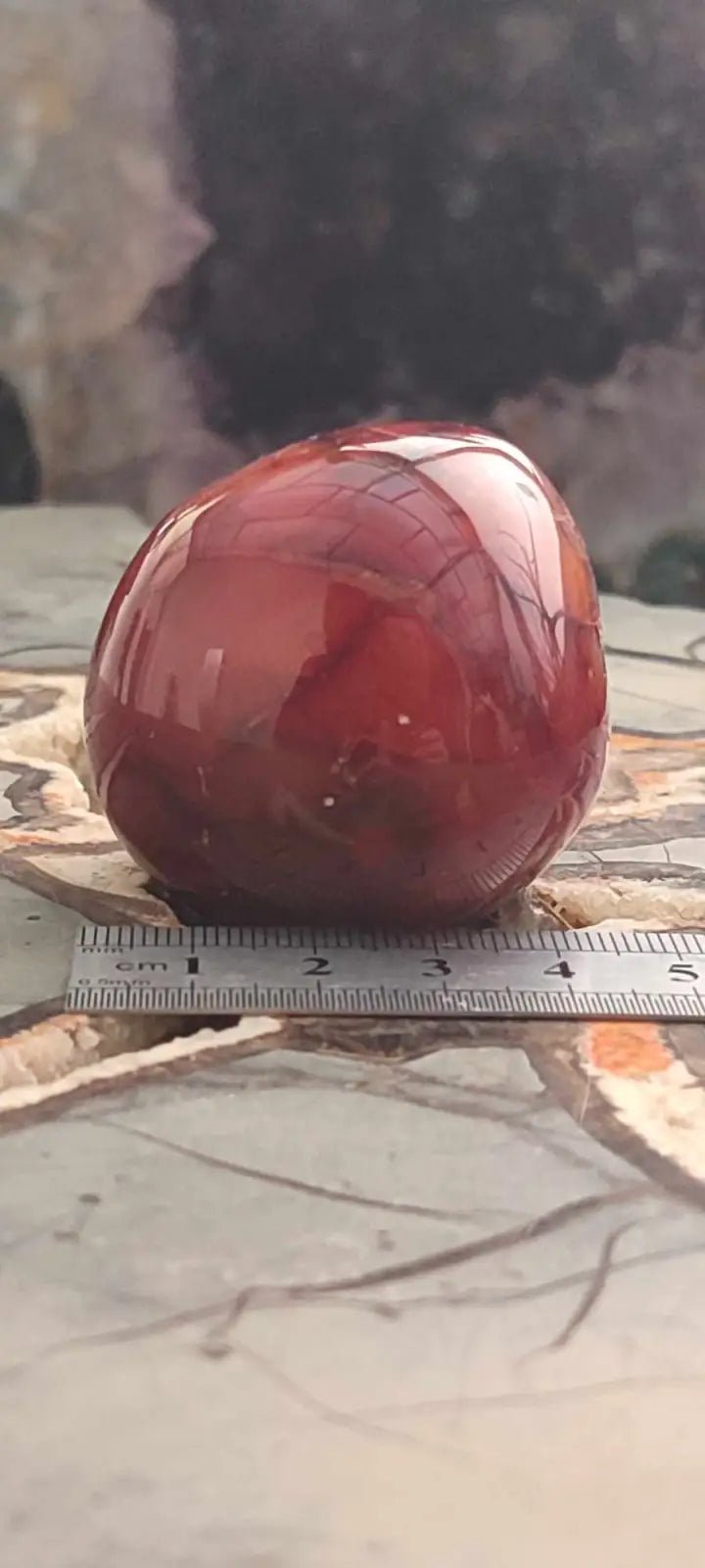 Load image into Gallery viewer, Cornaline du Brésil galet grade A++++ Cornaline galet
