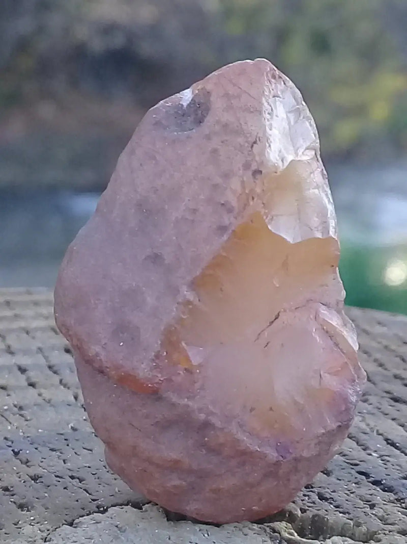 Load image into Gallery viewer, Cornaline du Brésil pierre brute Grade A ++++ Cornaline pierre brute
