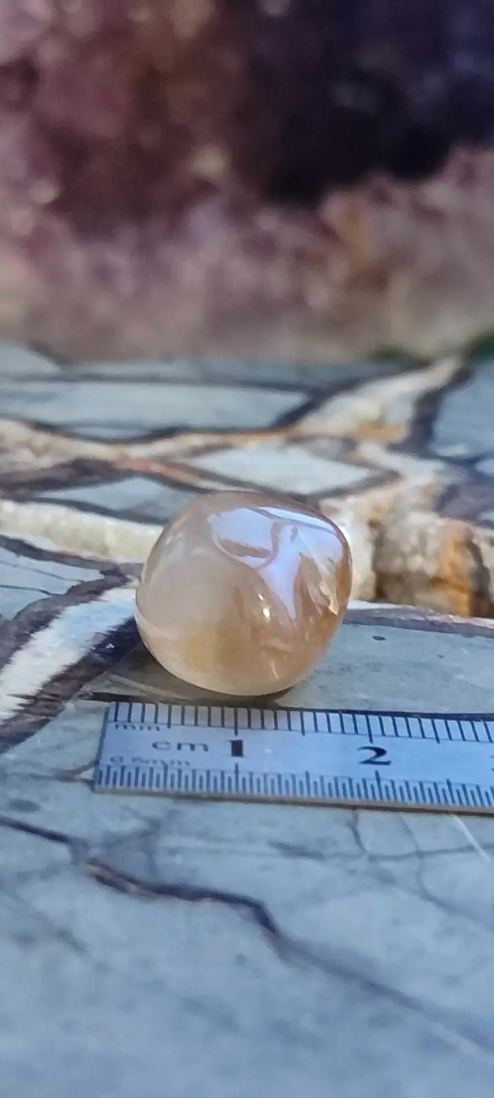 Chargez l&#39;image dans la visionneuse de la galerie, Cornaline du Brésil pierre roulée Grade A++++ Cornaline pierre roulée
