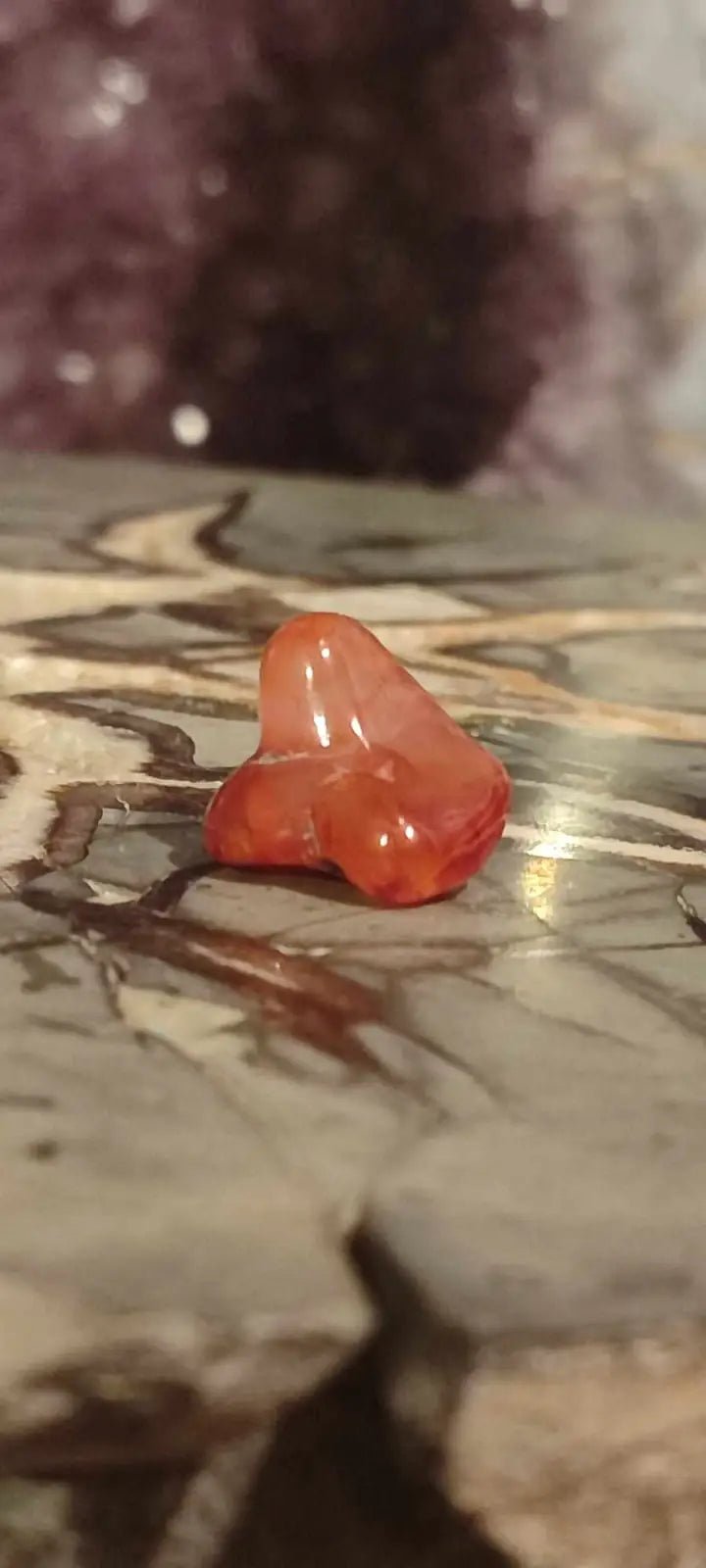 Load image into Gallery viewer, Cornaline du Brésil pierre roulée Grade A++++ Cornaline pierre roulée
