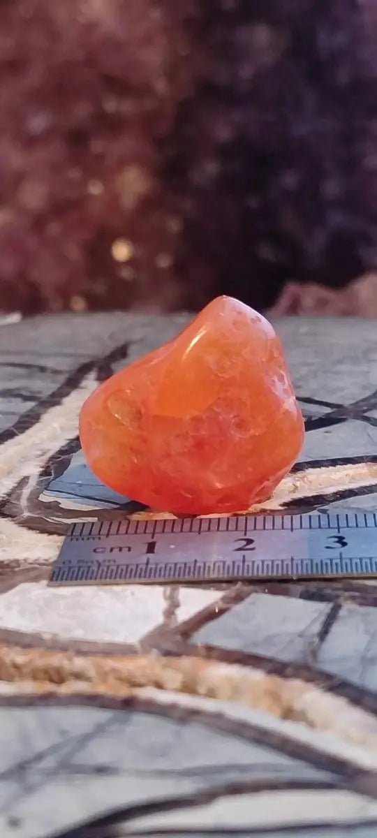 Load image into Gallery viewer, Cornaline du Brésil pierre roulée Grade A ++++ Cornaline pierre roulée
