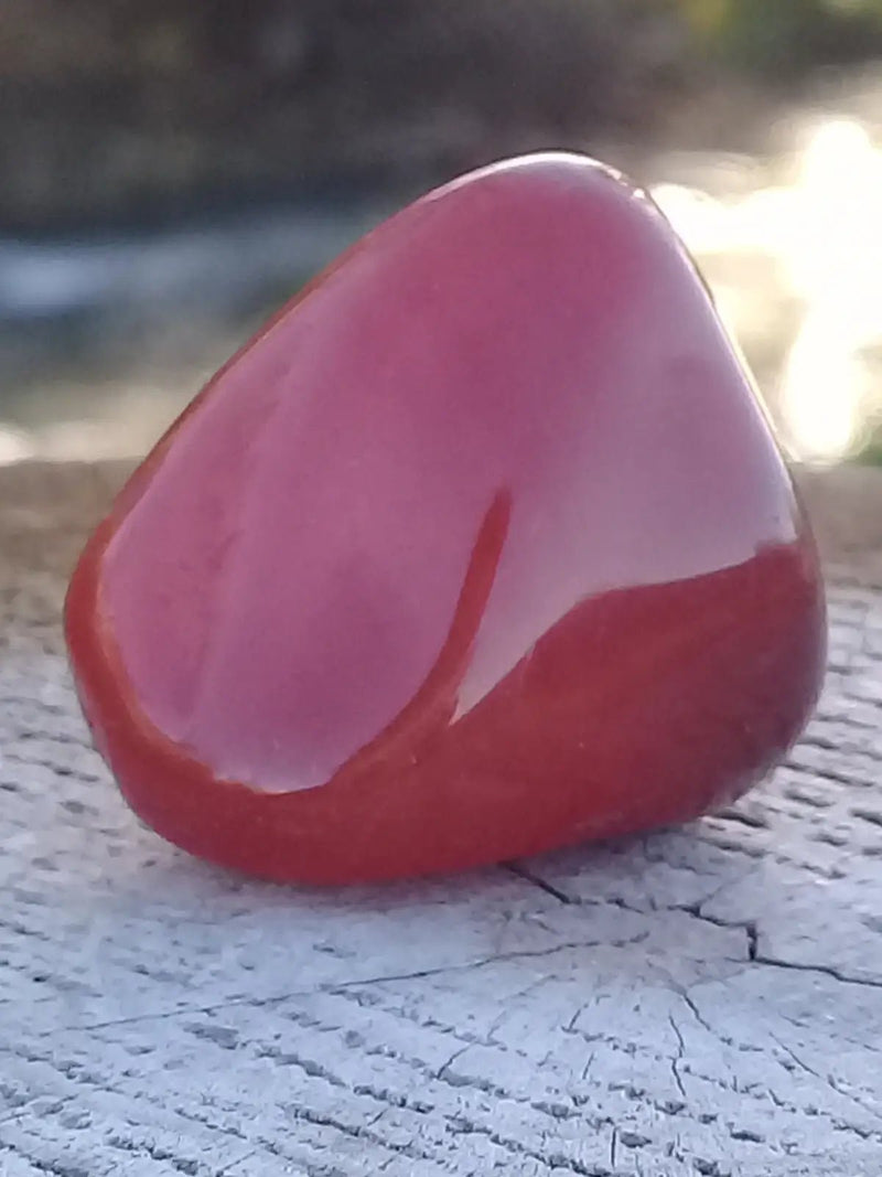 Load image into Gallery viewer, Cornaline du Brésil pierre roulée Grade A ++++
