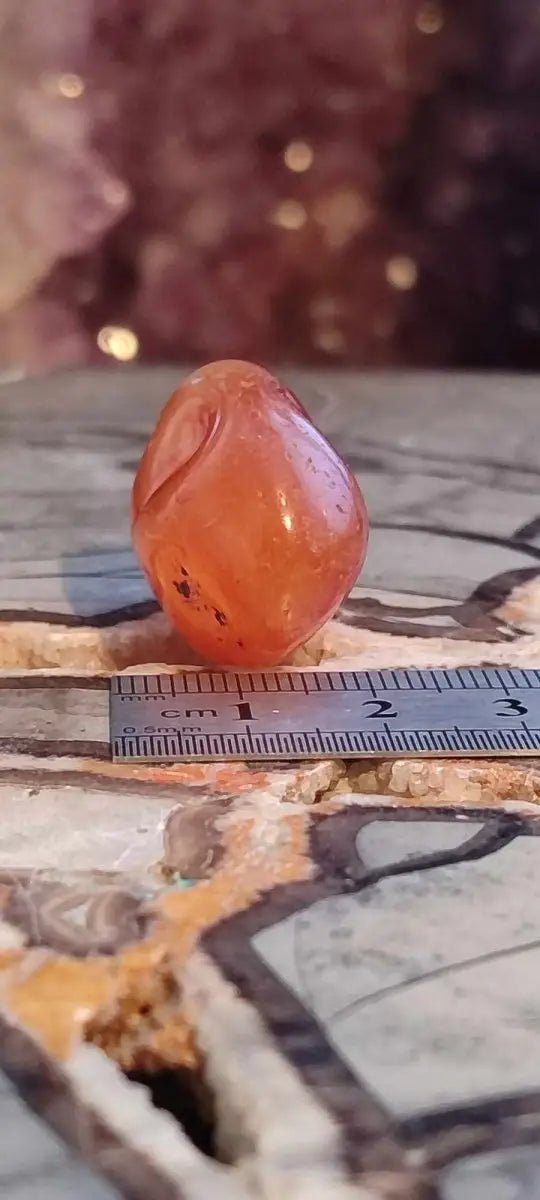 Chargez l&#39;image dans la visionneuse de la galerie, Cornaline du Brésil pierre roulée Grade A +++++ Cornaline pierre roulée
