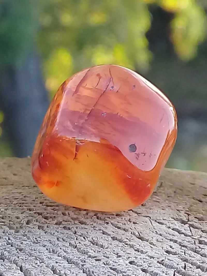 Chargez l&#39;image dans la visionneuse de la galerie, Cornaline du brésil pierre roulée Grade A ++++ Cornaline pierre roulée
