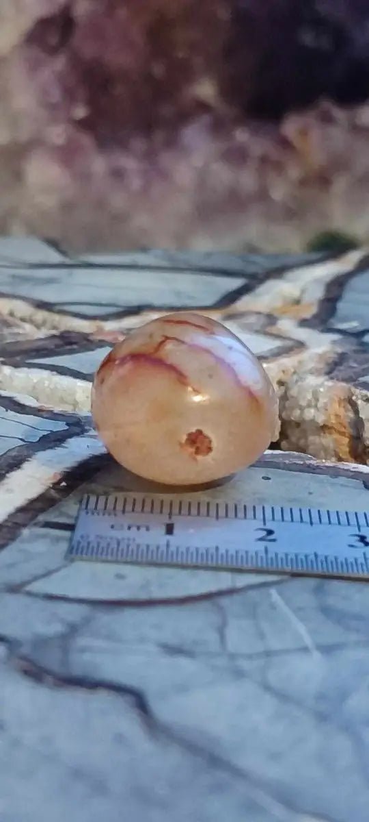 Load image into Gallery viewer, Cornaline du Brésil pierre roulée Grade A ++++ Cornaline pierre roulée
