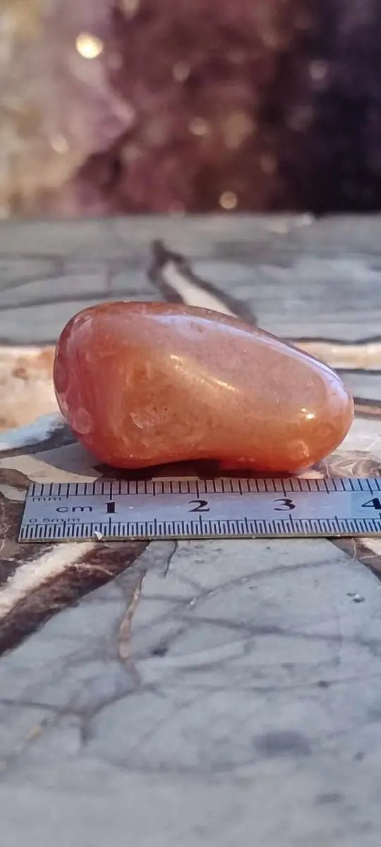 Load image into Gallery viewer, Cornaline du Brésil pierre roulée Grade A ++++ Cornaline pierre roulée
