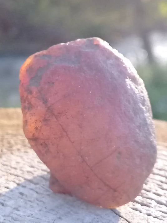 Cornaline pierre brute Grade A ++++ Cornaline pierre brute Dans la besace du p'tit Poucet   