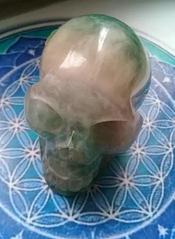 Crâne en Fluorite verte Grade A ++++ Crâne en Fluorite verte Dans la besace du p'tit Poucet...   