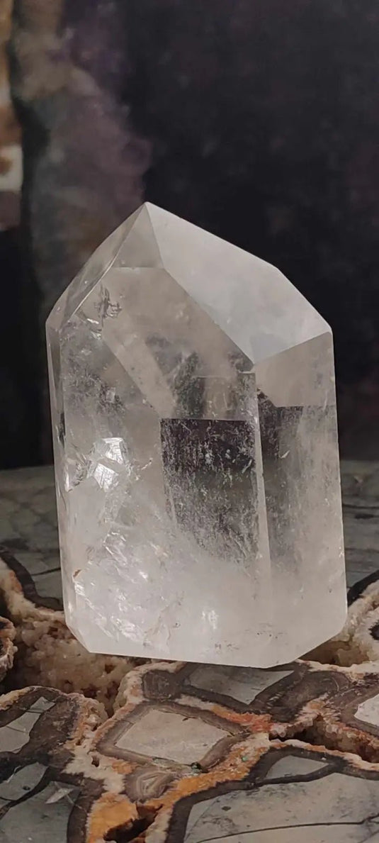 Cristal de roche à inclusions du Brésil colonne Grade A++++ Cristal de roche à inclusion