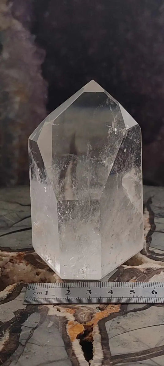 Cristal de roche à inclusions du Brésil colonne Grade A++++ Cristal de roche à inclusion