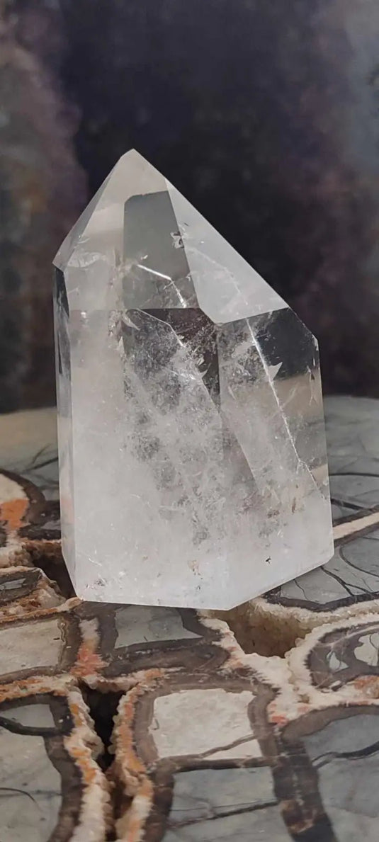 Cristal de roche du Brésil à inclusion fantôme Grade A++++ Cristal de Roche colonne avec inclusion naturelle pointe de Cristal