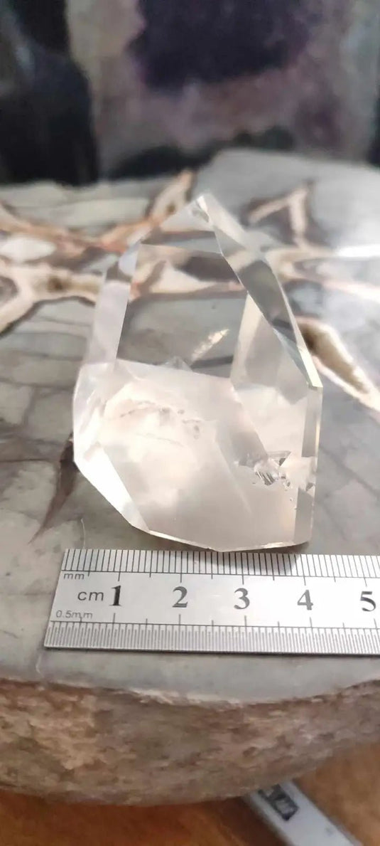 Cristal de roche du Brésil à inclusions fantômes Grade A++++ Cristal de roche à inclusion