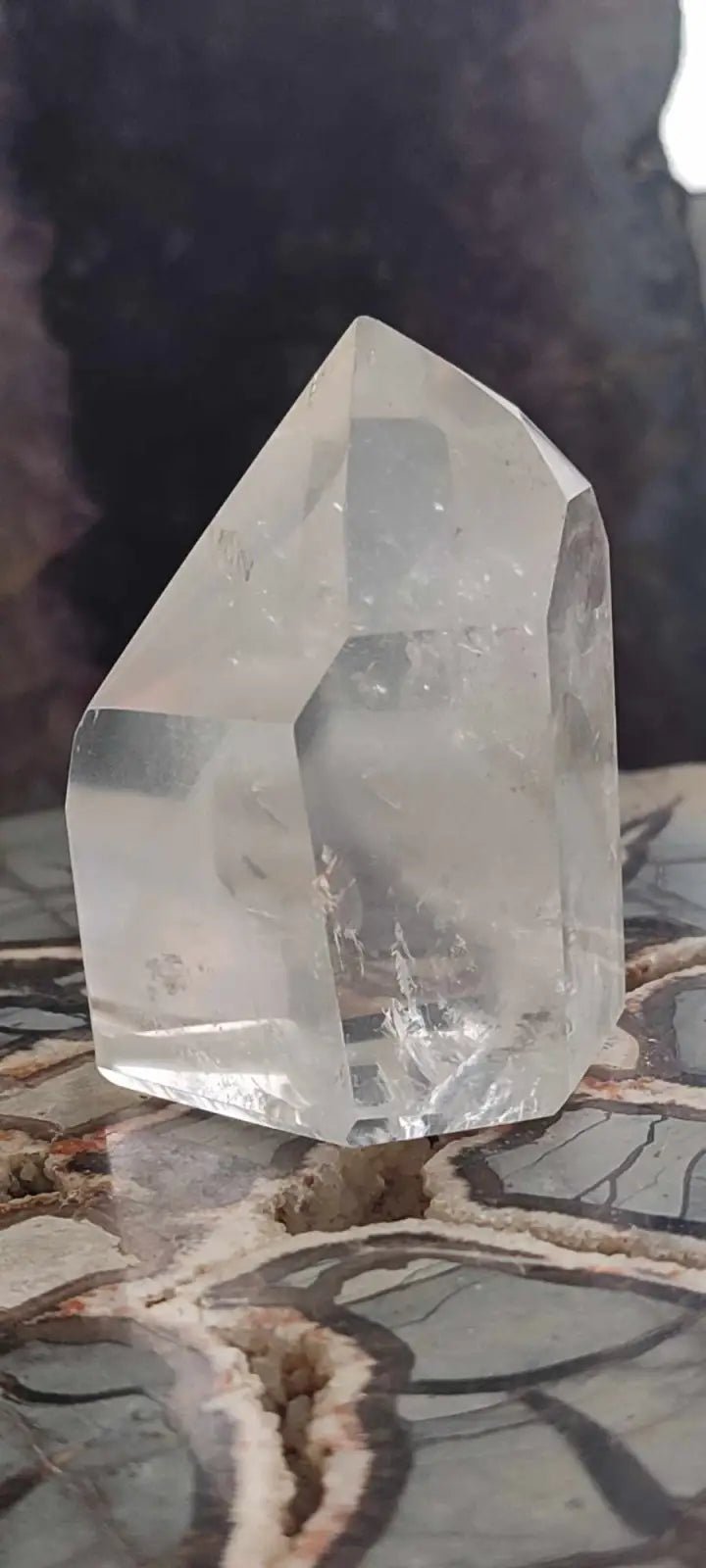 Chargez l&#39;image dans la visionneuse de la galerie, Cristal de roche du Brésil à inclusions fantômes Grade A++++ Cristal de roche à inclusion fantôme
