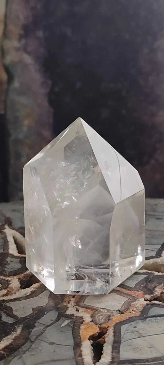 Cristal de roche du Brésil à inclusions fantômes Grade A++++ Cristal de roche à inclusion fantôme