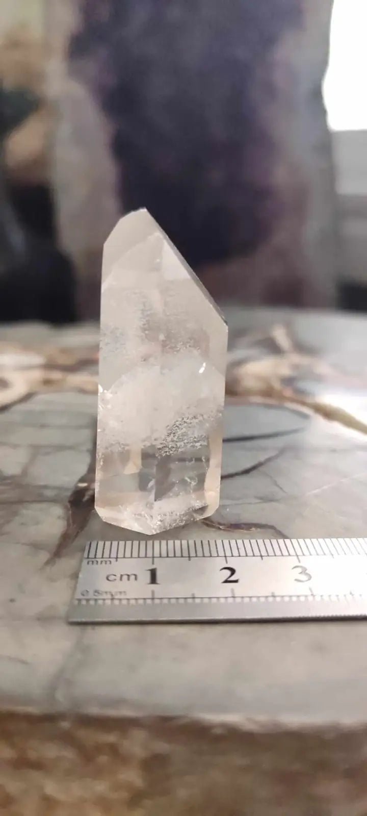 Chargez l&#39;image dans la visionneuse de la galerie, Cristal de roche du Brésil à inclusions fantômes Grade A++++ Cristal de roche à inclusion fantôme
