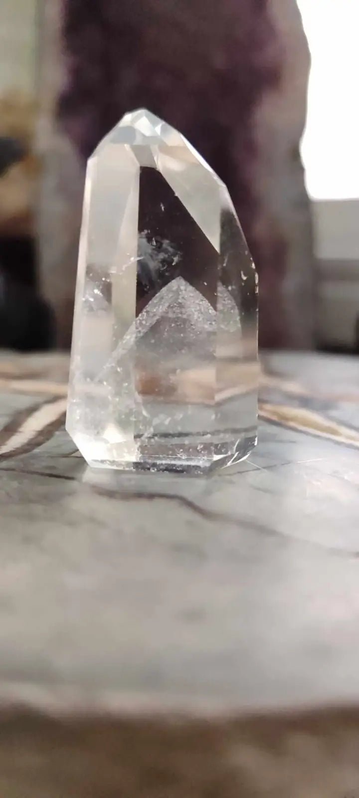 Chargez l&#39;image dans la visionneuse de la galerie, Cristal de roche du Brésil à inclusions fantômes Grade A++++ Cristal de roche à inclusion fantôme
