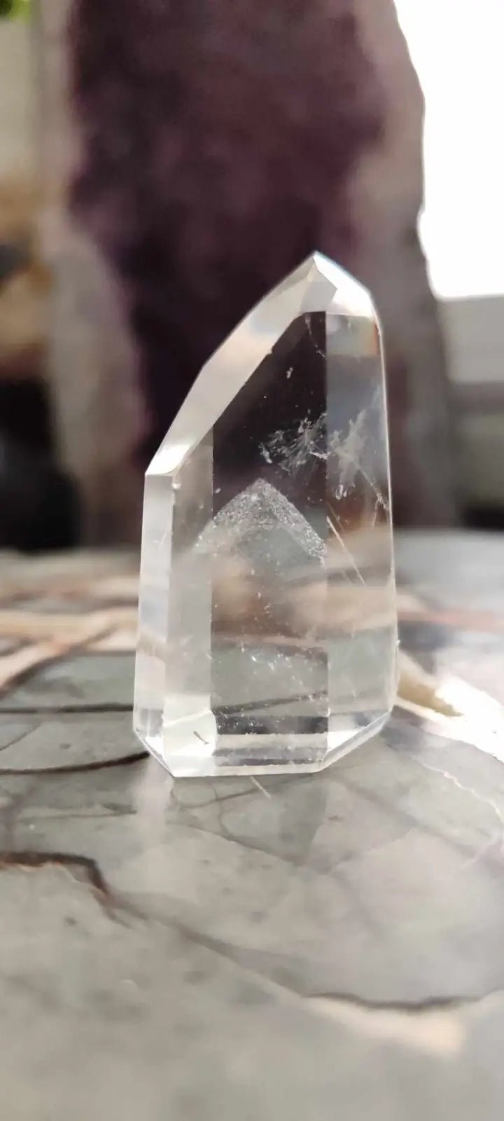 Chargez l&#39;image dans la visionneuse de la galerie, Cristal de roche du Brésil à inclusions fantômes Grade A++++ Cristal de roche à inclusion fantôme
