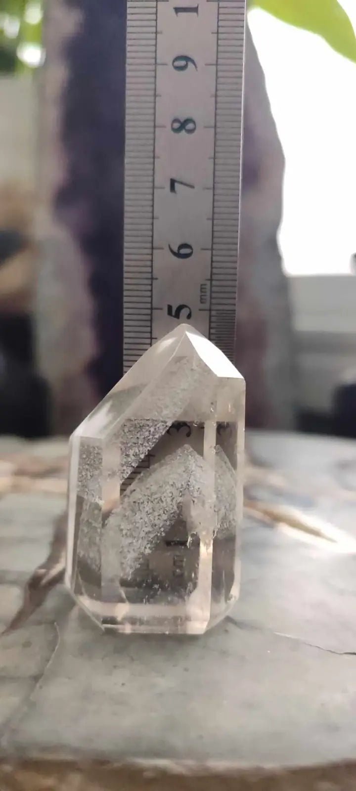 Chargez l&#39;image dans la visionneuse de la galerie, Cristal de roche du Brésil à inclusions fantômes Grade A++++ Cristal de roche à inclusion fantôme
