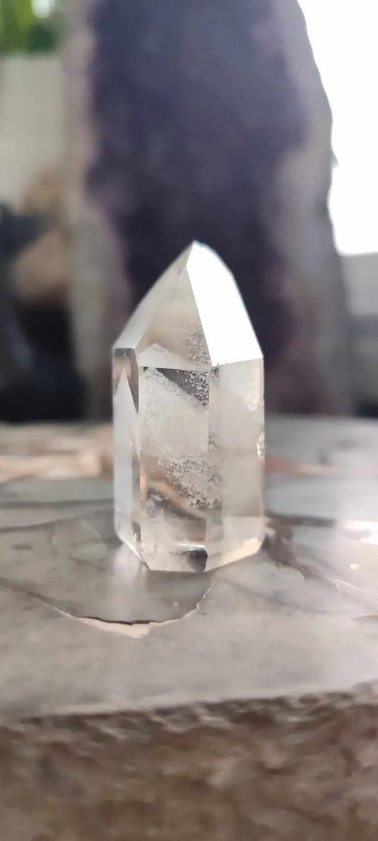 Cristal de roche du Brésil à inclusions fantômes Grade A++++ Cristal de roche à inclusion fantôme