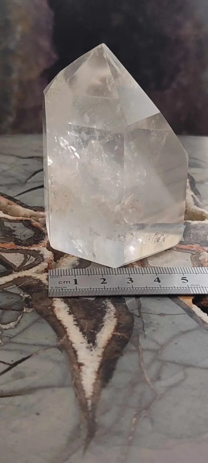 Chargez l&#39;image dans la visionneuse de la galerie, Cristal de roche du Brésil à inclusions fantômes Grade A++++ Cristal de roche à inclusion fantôme
