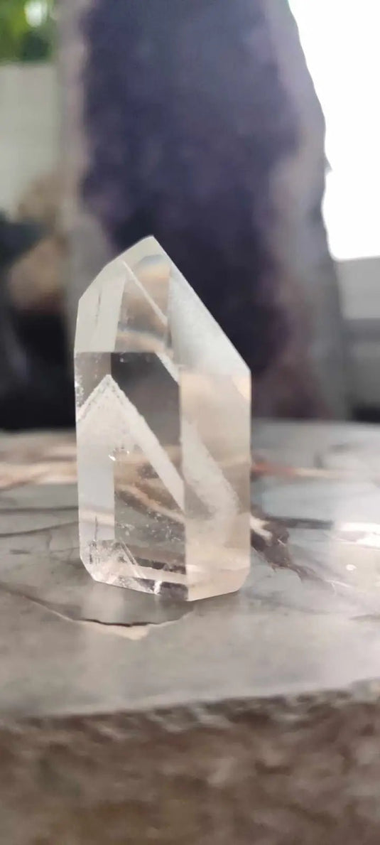 Cristal de roche du Brésil à inclusions fantômes Grade A++++ Cristal de roche à inclusion fantôme