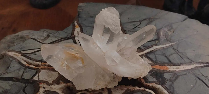 Load image into Gallery viewer, Cristal de roche du Brésil mâcle Grade A++++ Cristal de roche mâcle
