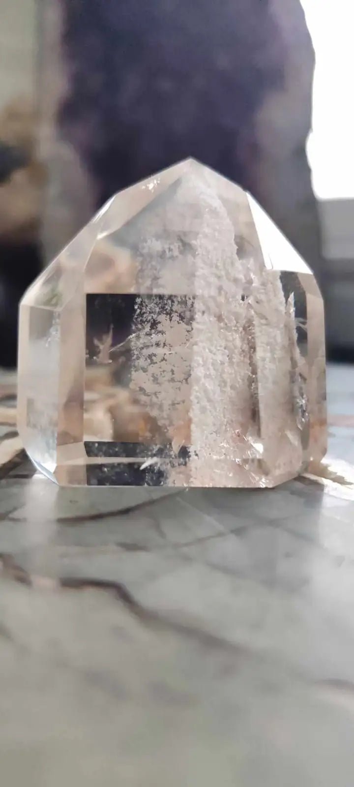 Load image into Gallery viewer, Cristale de roche du Brésil à inclusion fantôme Grade A++++ Cristal de roche à inclusion fantôme
