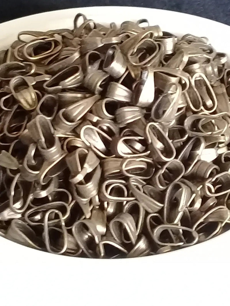 Chargez l'image dans la visionneuse de la galerie, Crochets de bélières pendentifs pour passant cordon Divers coloris Prix à l’unité Bronze ancien Crochets pour bélières pendentifs Divers
